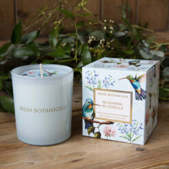 blooming bluebells candle