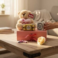 Mam’s Hug, Mug & Treats Hamper